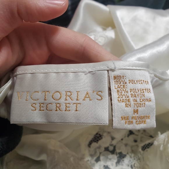 VINTAGE Victoria's Secret beaded short chemise - Picture 3 of 8